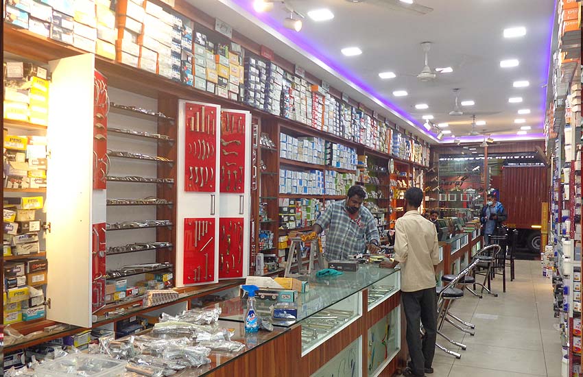 Sunil Glass and Hardware